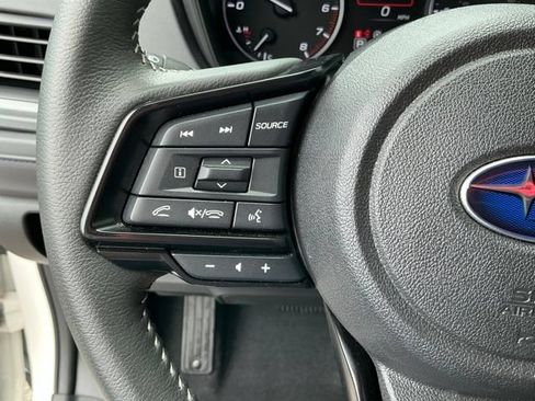 Used 2025 Subaru Forester Premium AWD/4WD image 27