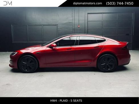 Used 2024 Tesla Model S Plaid AWD/4WD image 3