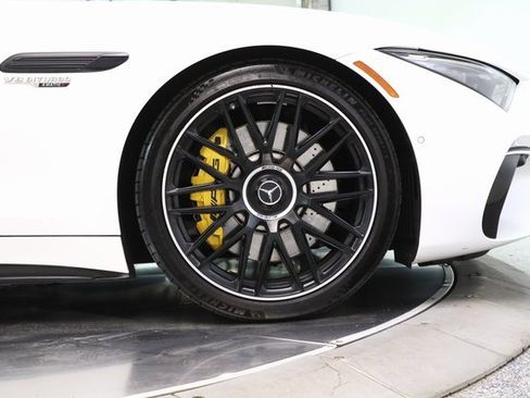 Used 2022 Mercedes-Benz SL 55 AMG 4MATIC image 12