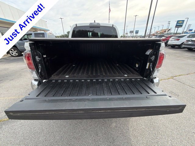 Used 2021 Toyota Tacoma TRD Off-Road AWD/4WD image 35