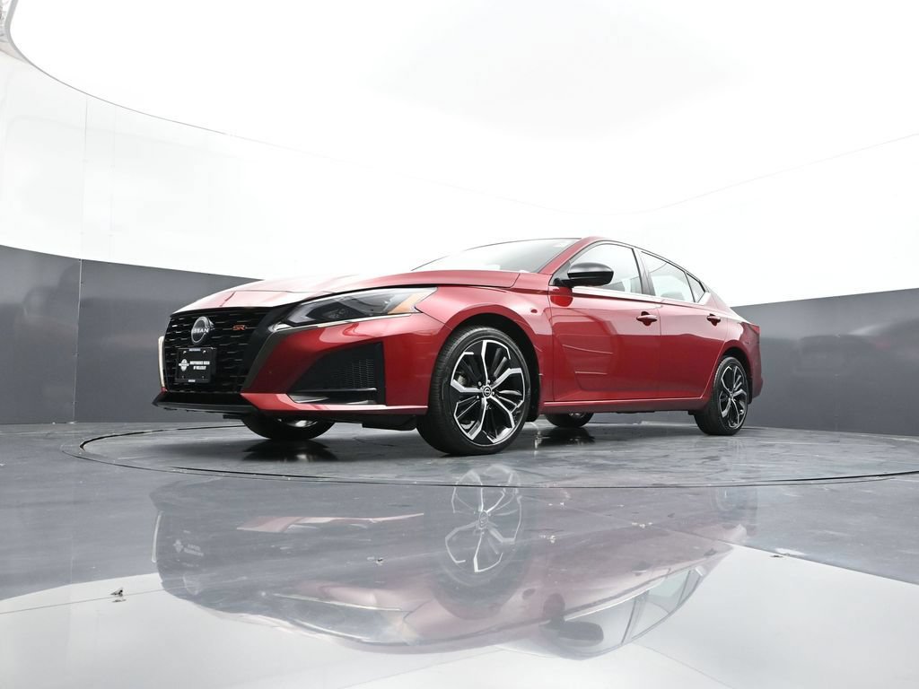 Certified 2024 Nissan Altima 2.5 SR AWD/4WD image 44