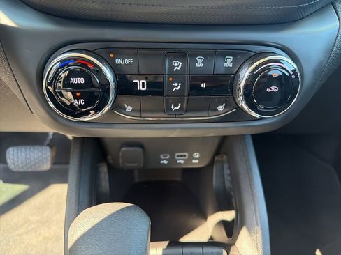 Used 2022 Chevrolet TrailBlazer LT w/ Convenience Package image 18