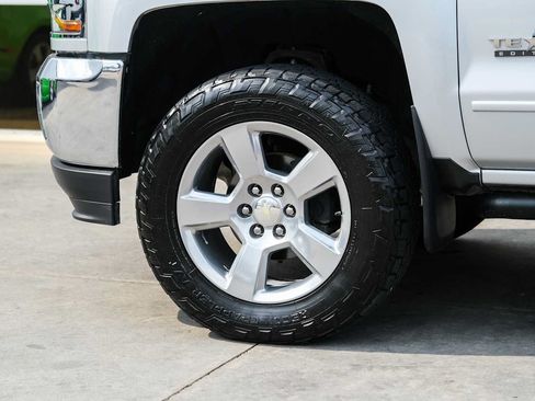 Used 2018 Chevrolet Silverado 1500 LT w/ Texas Edition AWD/4WD image 20