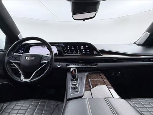 Used 2021 Cadillac Escalade ESV Sport Platinum RWD image 26