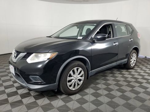 Used 2015 Nissan Rogue S FWD image 8