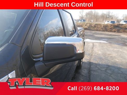 Used 2022 Chevrolet Silverado 1500 LT w/ Z71 Off-Road Package image 15