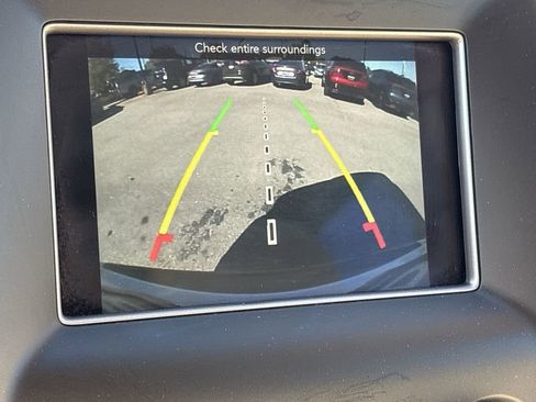 Used 2021 Jeep Grand Cherokee Laredo image 17