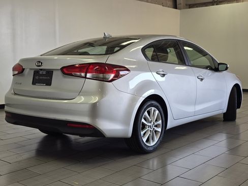 Used 2017 Kia Forte LX w/ LX Popular Package FWD image 12