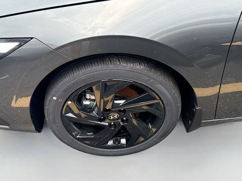 New 2026 Hyundai Elantra Sport FWD image 23