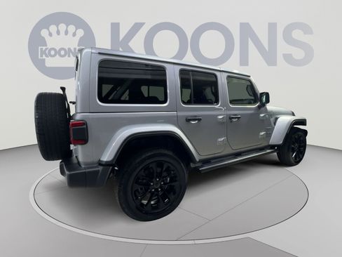 Used 2024 Jeep Wrangler Unlimited Sahara AWD/4WD image 14
