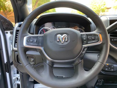 Used 2025 RAM 2500 Big Horn AWD/4WD image 61