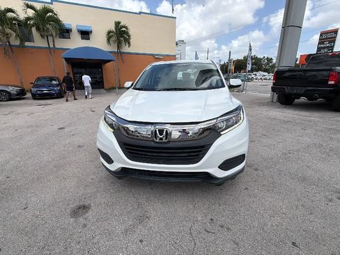 Used 2022 Honda HR-V LX image 2
