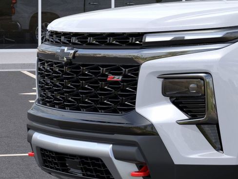 New 2026 Chevrolet Traverse Z71 w/ LPO, Floor Liner Package image 13