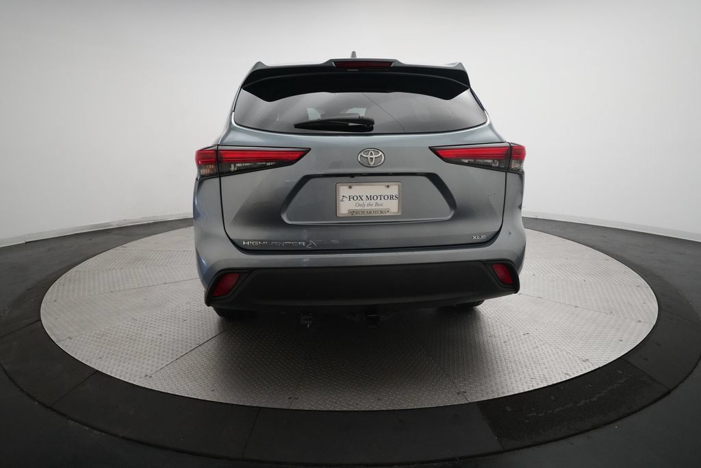 Used 2020 Toyota Highlander XLE FWD image 26