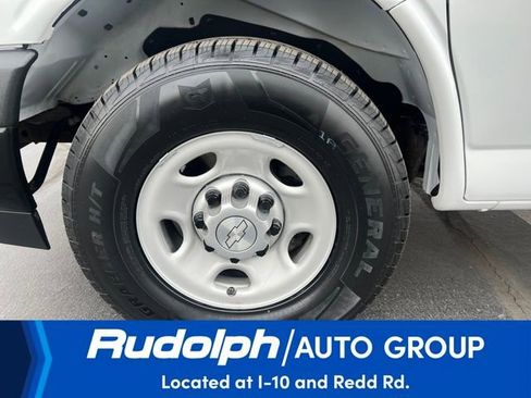 Used 2017 Chevrolet Express 2500 image 26