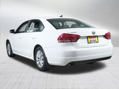 Used 2015 Volkswagen Passat 1.8T Wolfsburg Edition image 5