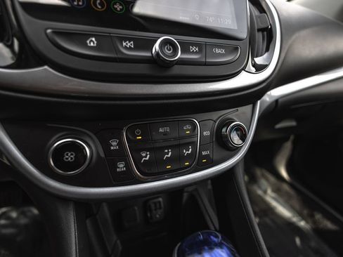 Used 2019 Chevrolet Volt LT FWD image 13