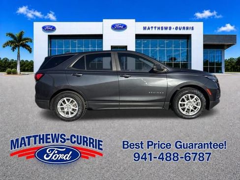 Used 2022 Chevrolet Equinox LS w/ LS Convenience Package FWD image 3