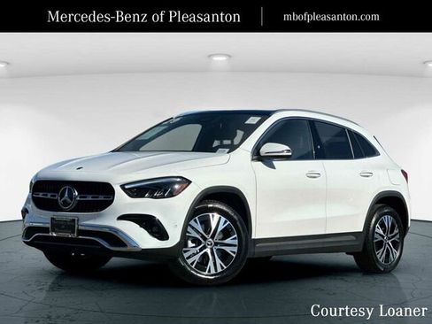 Used 2025 Mercedes-Benz GLA 250 4MATIC image 1