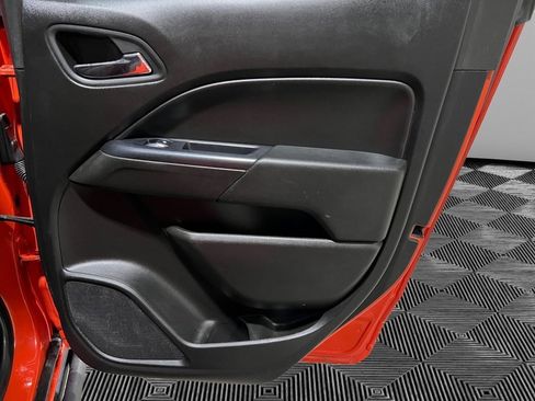 Used 2019 Chevrolet Colorado ZR2 image 16