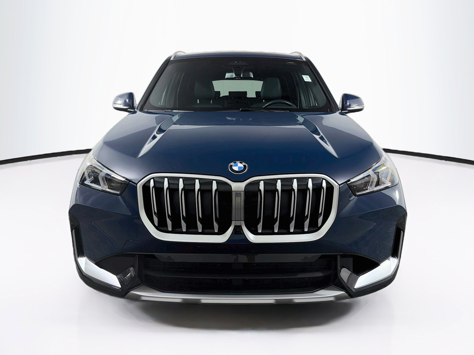 Used 2026 BMW X1 xDrive28i AWD/4WD image 2
