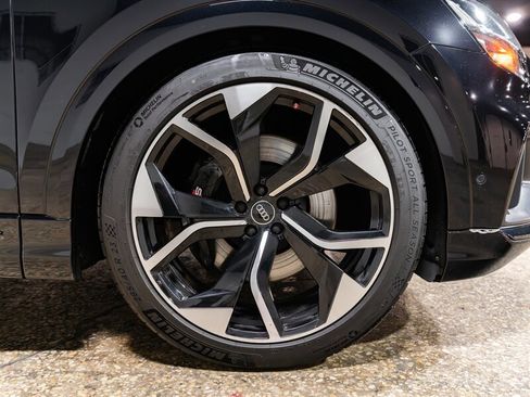 Used 2020 Audi SQ8 Prestige AWD/4WD image 17