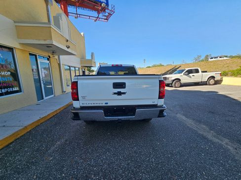 Used 2018 Chevrolet Silverado 1500 LT w/ LT Eassist Package image 10