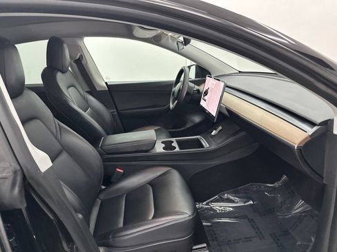 Used 2021 Tesla Model Y Long Range AWD/4WD image 24