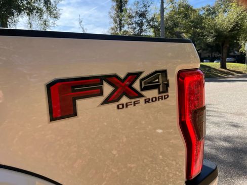 Used 2017 Ford F350 Platinum w/ Platinum Ultimate Package image 18