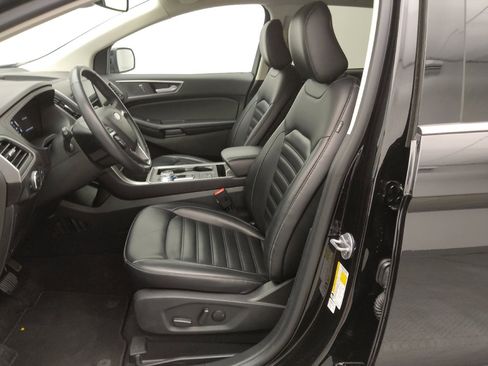 Used 2024 Ford Edge SEL image 17