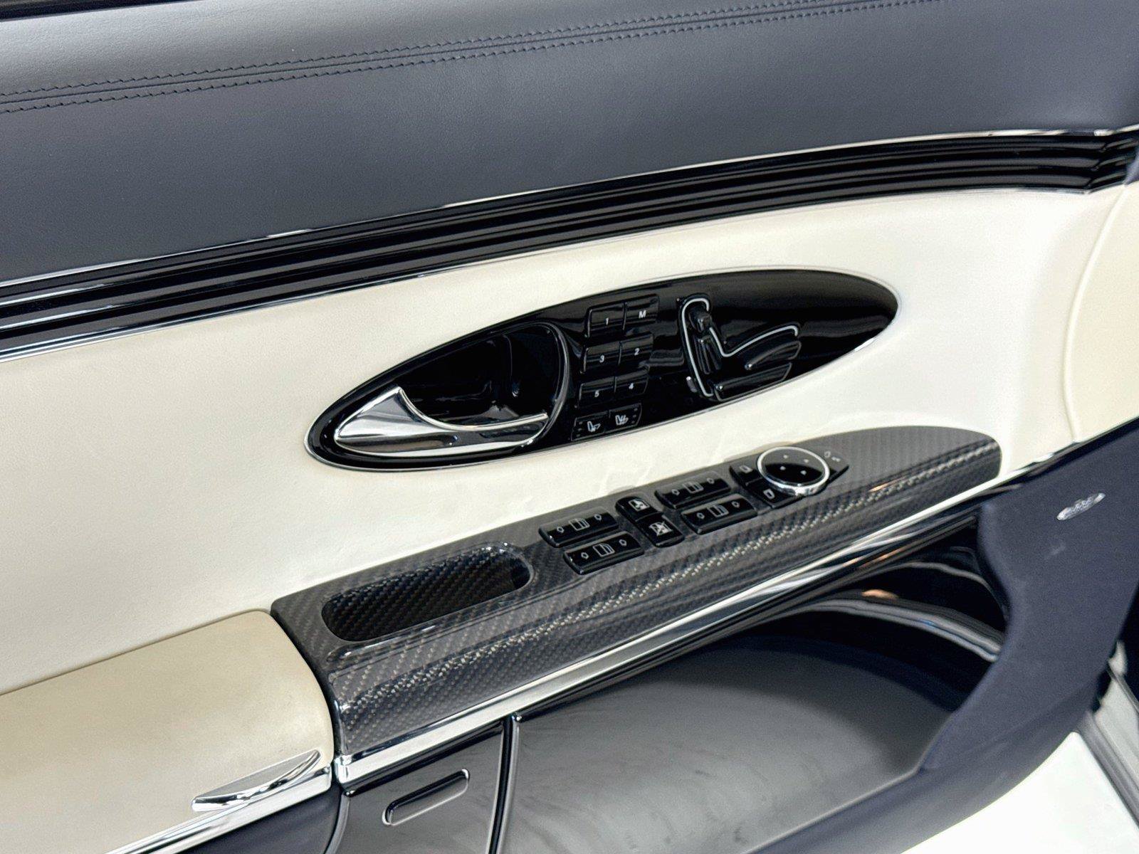 Used 2006 Maybach 57 S RWD image 12