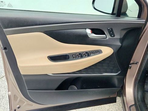 Used 2020 Hyundai Santa Fe Limited image 11