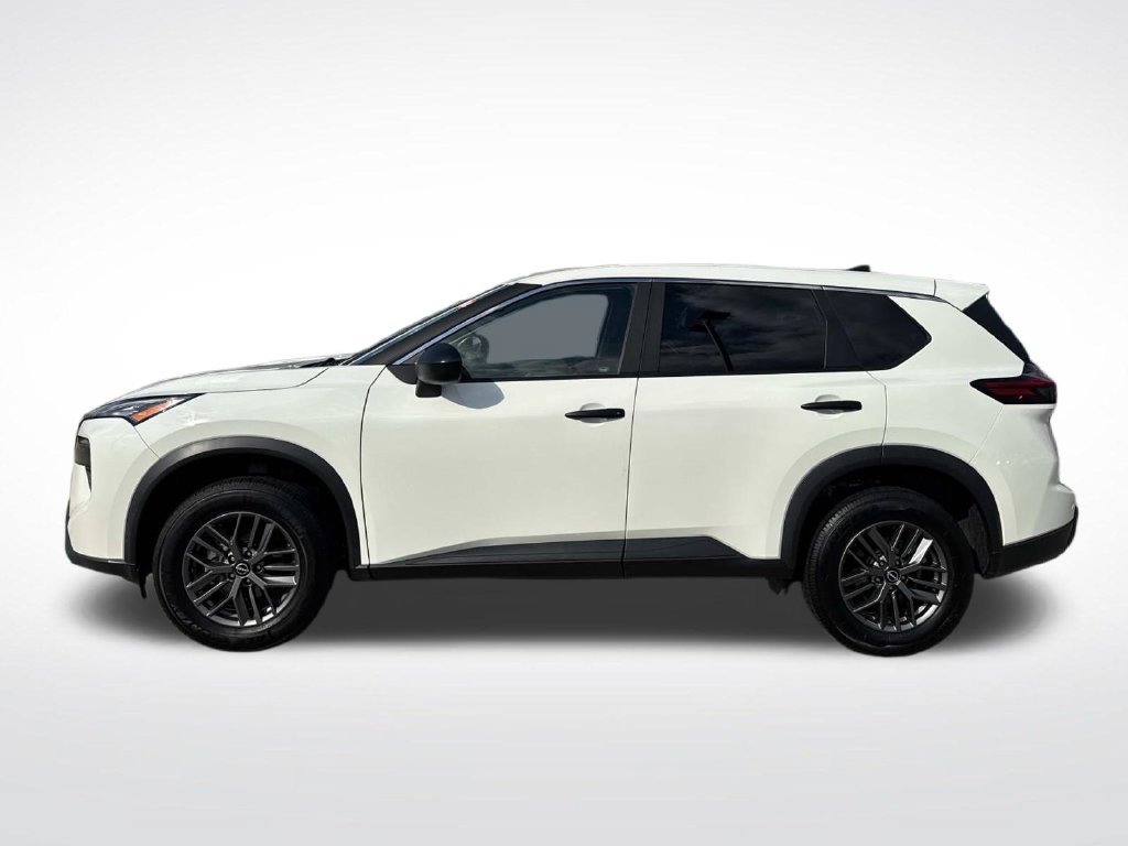 Used 2024 Nissan Rogue S FWD image 5
