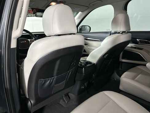 Used 2024 Kia Telluride S FWD image 24