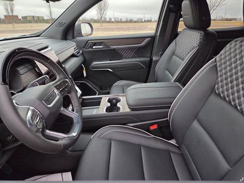 New 2026 GMC Acadia Denali w/ Super Cruise Package AWD/4WD image 10