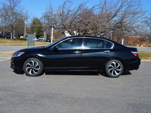 Used 2016 Honda Accord EX-L image 5