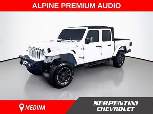 Used 2020 Jeep Gladiator Overland AWD/4WD image 1