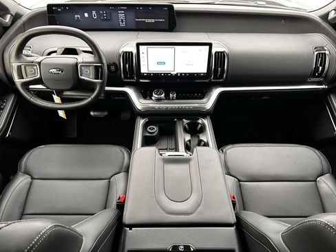 New 2026 Ford Expedition Max Platinum w/ Stealth Appearance Package image 34