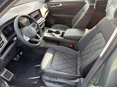 New 2026 Volkswagen Atlas SEL Premium R-Line AWD/4WD image 4