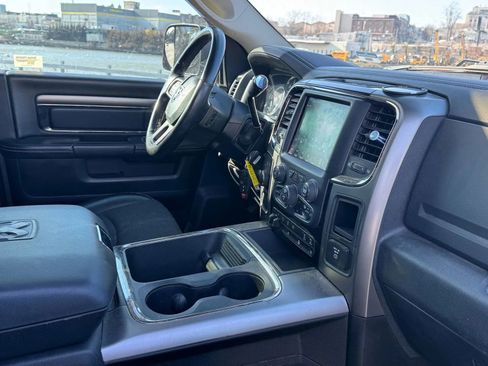 Used 2018 RAM 2500 Big Horn w/ Sport Appearance Group image 21