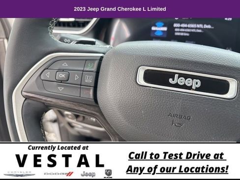 Used 2023 Jeep Grand Cherokee L Limited w/ Black Appearance Package image 15