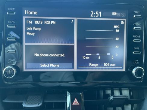 Used 2020 Toyota Corolla LE FWD image 16