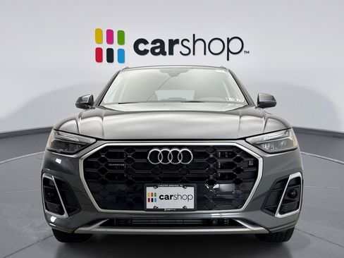 Used 2024 Audi Q5 e Premium w/ Convenience Package image 8