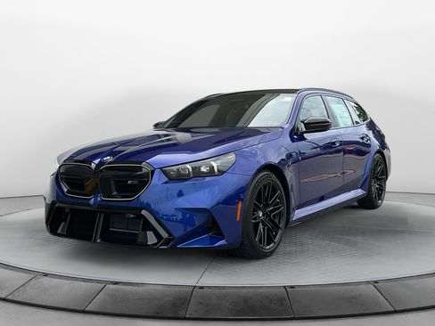 New 2027 BMW M5 Touring AWD/4WD image 3
