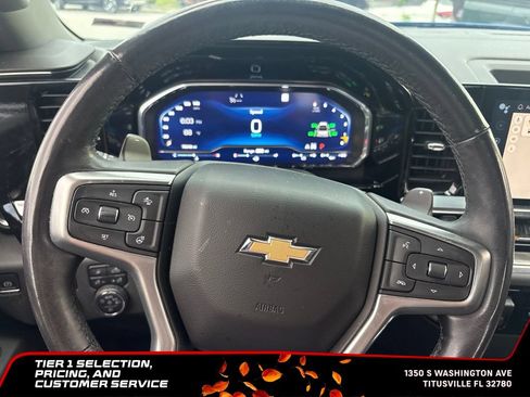 Used 2022 Chevrolet Silverado 1500 LTZ w/ Z71 Off-Road Package AWD/4WD image 4