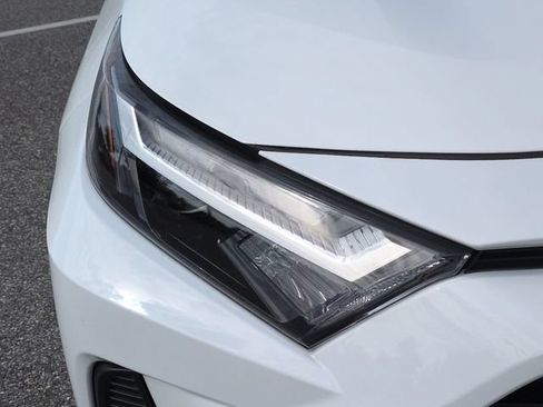 Certified 2025 Toyota RAV4 LE FWD image 10