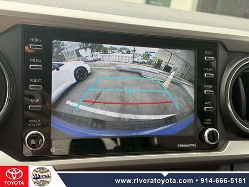 Used 2020 Toyota Tacoma SR5 AWD/4WD image 24