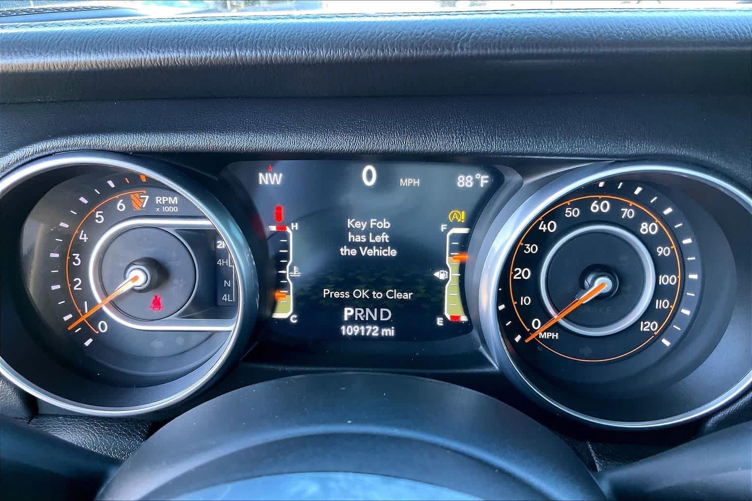 Used 2018 Jeep Wrangler Unlimited Sahara AWD/4WD image 22