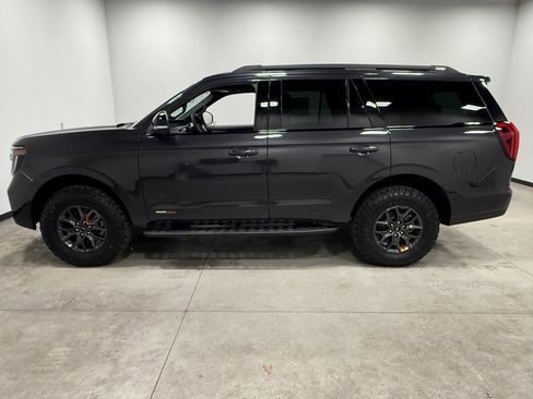 New 2026 Ford Expedition Tremor image 5