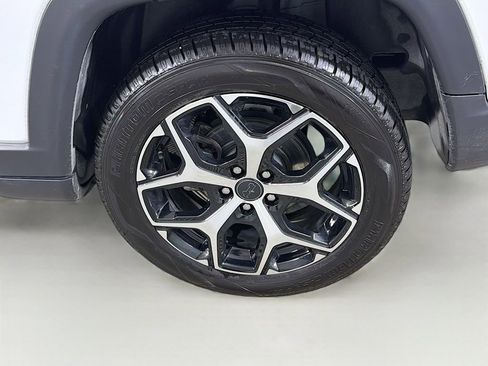Used 2025 Jeep Compass Limited AWD/4WD image 25